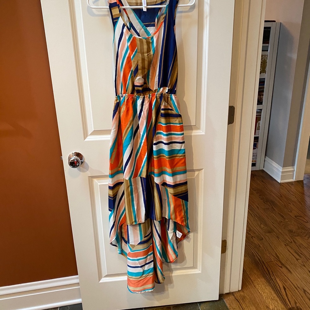 High/Low Dress - Picture 5 of 5